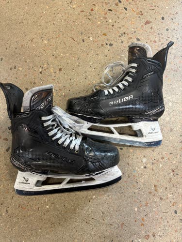 Senior Bauer Supreme Shadow Hockey Skates 7 (Used)