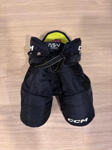 Youth Large CCM Tacks AS-V Pro Hockey Pants (Used)