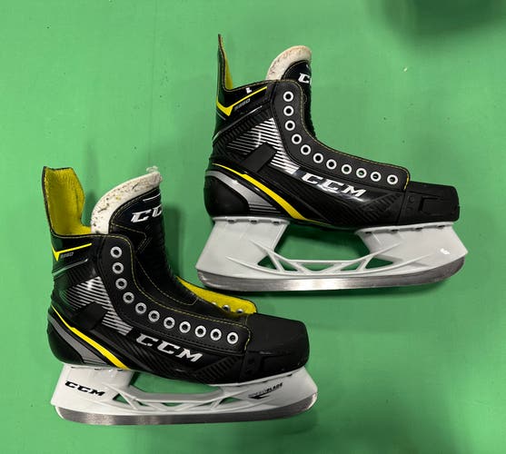 Senior CCM Super Tacks 9360 Hockey Skates Regular Width 11 (Used)