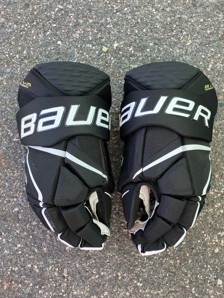 Black Senior Bauer Vapor Hyperlite Gloves 14" (Used)