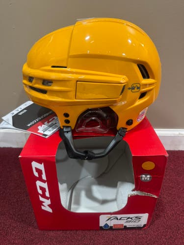 Medium CCM Tacks 910 Helmet (New) Item#MNM910