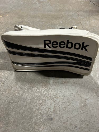 Intermediate Reebok Premier Pro Regular Goalie Blocker