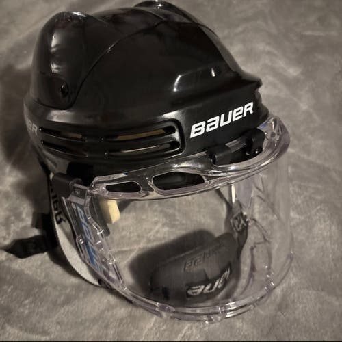 Bauer 4500 Helmet W/ Bauer Concept 3 face shield
