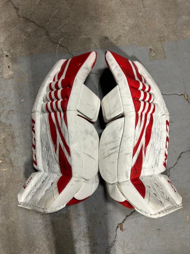 34"+2” Senior CCM Extreme Flex 4.9 Goalie Leg Pads
