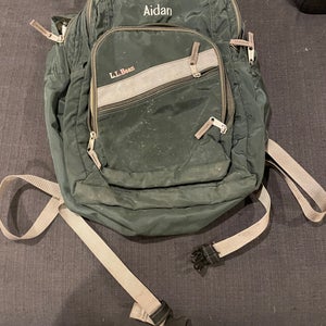 Green Boys Small / Medium L.L. Bean Backpack (Used)