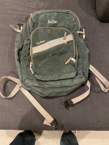 Green Boys Small / Medium L.L. Bean Backpack (Used)