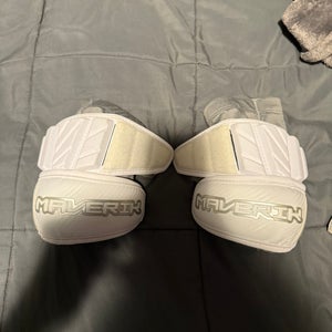 Medium Adult Maverik M6 Arm Pads (New)