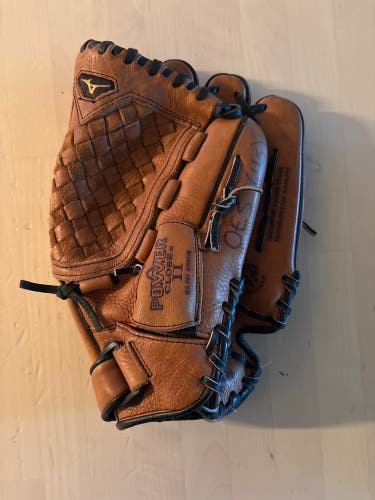Mizuno Power Close RH Baseball Glove 12" (Used)