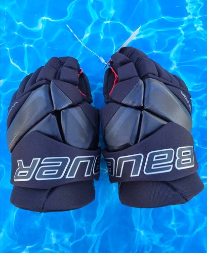 Junior Bauer Vapor Fly 40 Gloves 12" (Used)
