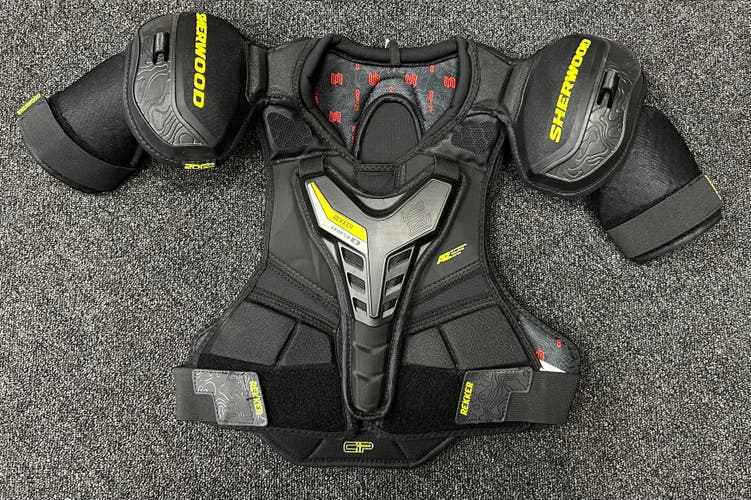 Sher-Wood Rekker Legend 2 Shoulder Pads Large Junior (New)