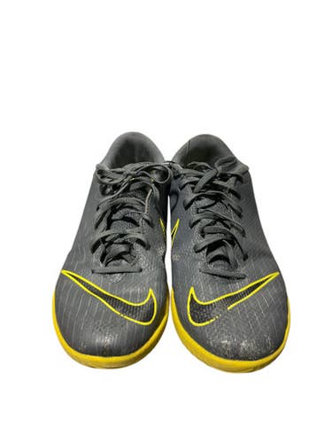 Used Nike Soccer Indoor Shoes Grey Senior 7 11834-S000044460