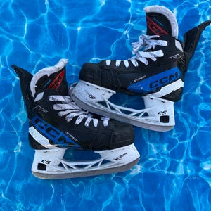 Junior CCM JetSpeed FT680 Hockey Skates Size 1 (Used)