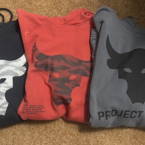 Large Men's Under Armour Shirt (Used)