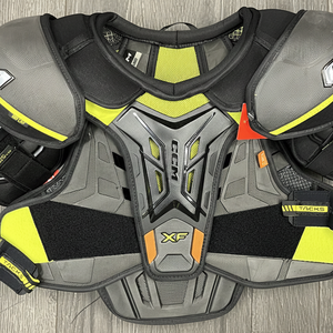 CCM Tacks XF Shoulder Pads XL Senior (New)