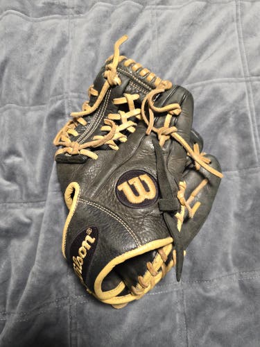 2017 Infield RH Wilson A1000 Baseball Glove 11.5" (Used)