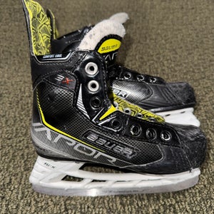 Bauer Vapor 3X Hockey Skates Regular Width 13.5 (Used)
