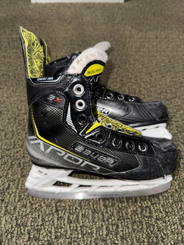 Bauer Vapor 3X Hockey Skates Regular Width 13.5 (Used)
