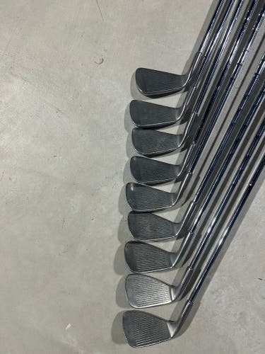 Men's 855s Silver Scot Right Handed Iron Set Stiff Flex (9 Clubs) #3 - #9, PW, GW Steel Shaft (Used)