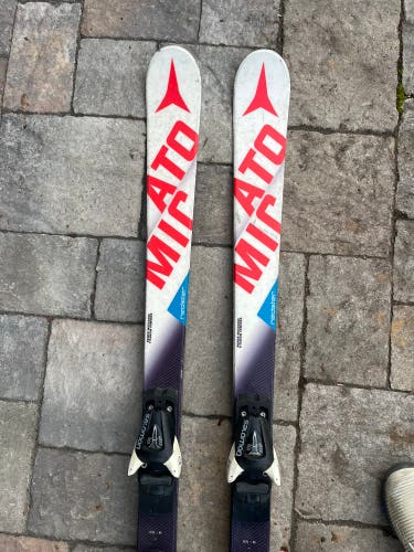Atomic Redster GS 145 cm Racing Skis Max Din 10 (Used)