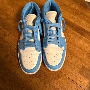 UNC blue Size M 12.0 (W 13.0) Adult Air Jordan 1 Low Shoes (Used)