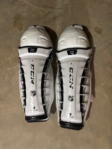 Senior CCM 21K 16" Shin Pads Pro Stock (Used)