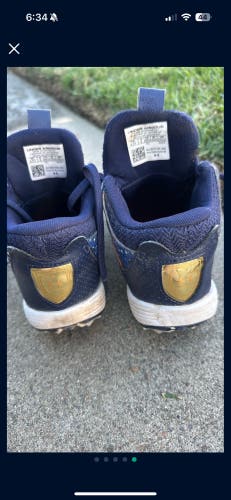 Blue Kid's 4.5Y (Big Kids / Youth) Under Armour (Used)