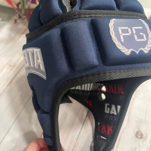 GameBreaker BTA Youth soft-shell helmet
In great condition. Size M