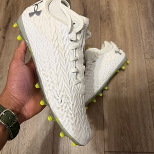 Adult Under Armour Spotlight 4 MC Mid Top Molded Cleats (New) size 11