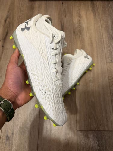 Adult Under Armour Spotlight 4 MC Mid Top Molded Cleats (New) size 11