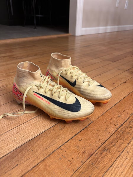 Yellow/Pink Unisex Size M 6.5 (W 8) Nike Mercurial Superfly 10 Elite Cleats (Used)