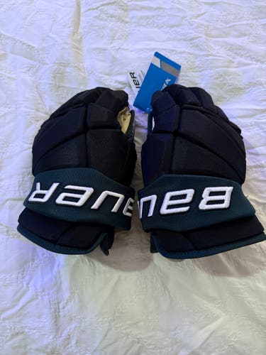 Bauer Vapor Team Pro Gloves 15" Pro Stock (New)