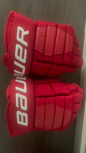 Patrick Kane Detroit Red Wings 2023-24 Senior Bauer Pro Series Gloves 14" Pro Stock