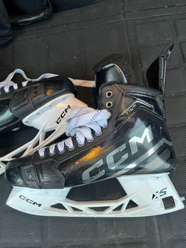 CCM JetSpeed FT6 Pro Stock Hockey Skates Regular Width, size 10 (Used)