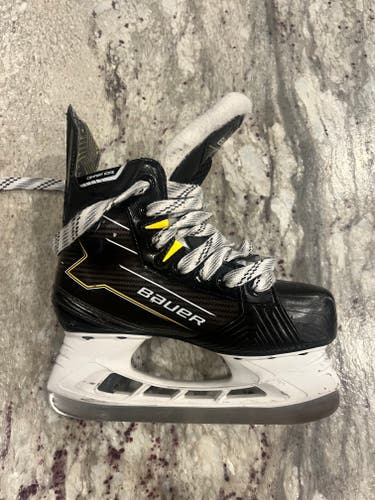 Bauer Supreme M40 Hockey Skates Extra Wide Width (Used)