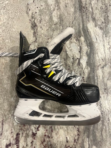 Bauer Supreme M40 Hockey Skates Extra Wide Width (Used)