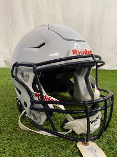 Adult Medium Riddell SpeedFlex Helmet (Used)