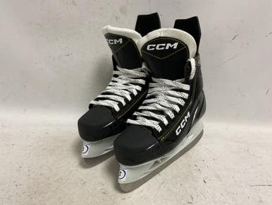 Used CCM TACKS AS550 Junior Hockey Skate Junior 03 11855-S000197490