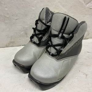 Used Atomic JX20 Boys NNN XC Ski Boots Grey YT-12 11855-S000197443