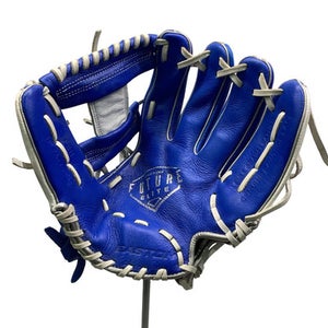 Used Easton FUTURE ELITE BB/SB Glove RH Throw Royal Blue 11" 11347-S000261968