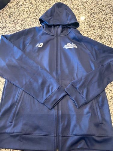 New Balance Maine Hockey mens Travel training hoodie L large NEW