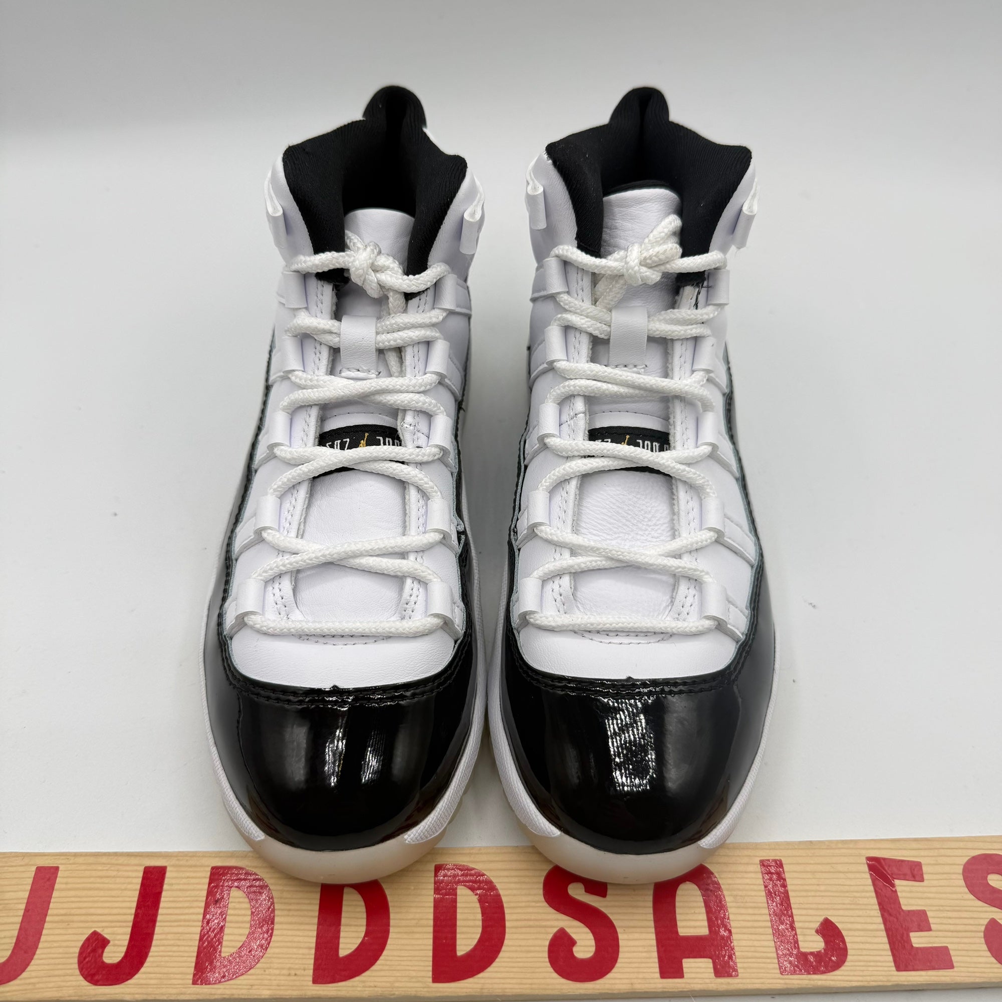 NIKE Air Jordan 11 Retro Gratitude エアジョーダン11 レトロ 