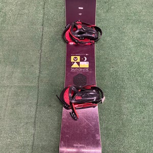 Roxy Bright Edition Eminence Snowboard With Bindings 152 cm (Used)