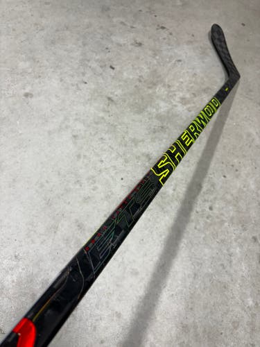85 Flex P28 Senior Sherwood Rekker Left Hand Hockey Stick Pro Stock NHL (Used)