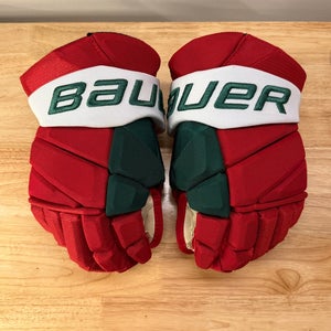 Bauer Vapor Hyperlite Gloves 14" Pro Stock New Jersey Devils