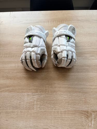 Maverik M6 Lacrosse Gloves 10" (New)