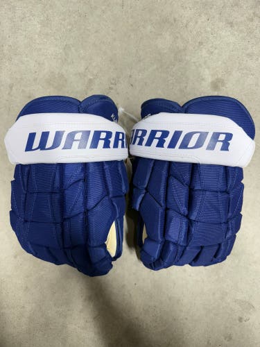13” Warrior Covert Pro Toronto Maple Leafs Gloves Pro Stock NHL (New)