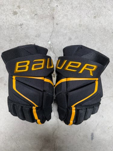 14” Bauer Vapor Hyperlite Gloves NCAA Pro Stock (New) NHL