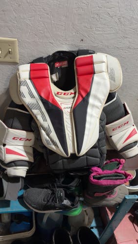 Small CCM EFlex 5.9 Goalie Chest Protector (Used)