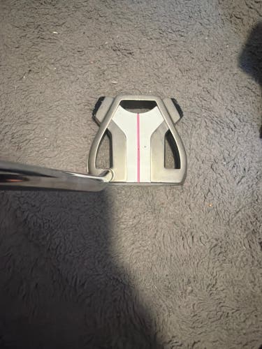 Gray TaylorMade Spider X Mallet Left Hand Putter 34" (Used)