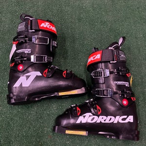 US Size 8 Nordica Dobermann World Cup 110 Ski Boots Medium Flex (New)